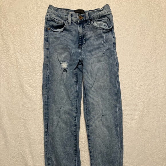 Kendall + Kylie Slim Straight Jeans - Picture 1 of 3